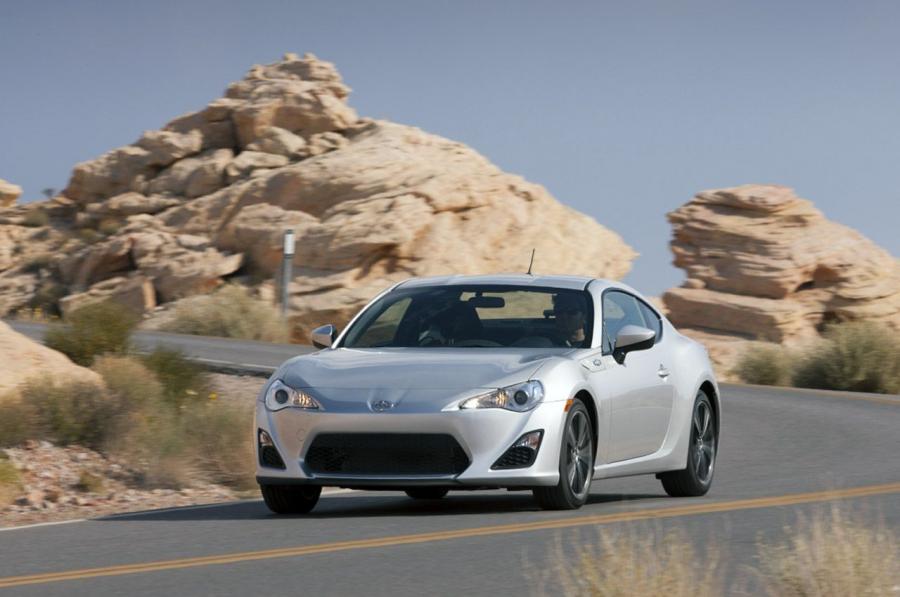  Scion FR-S 2013 года  (фото 35 из 192)